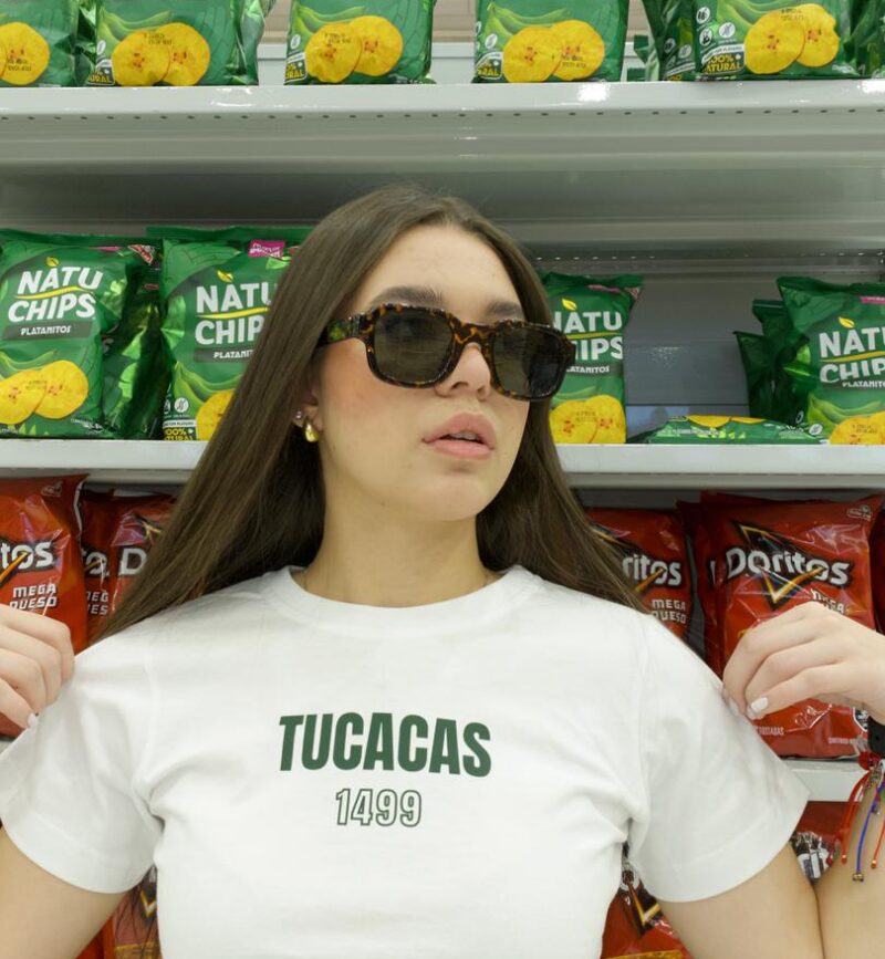 PHOTO-2026-02-17-16-26-10 Baby tee Tucacas